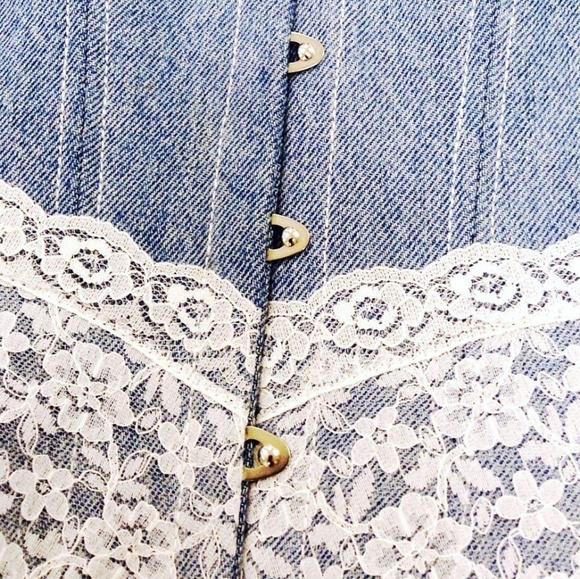 Jean Corset with White Satin Skirt - Picture 4 of 8